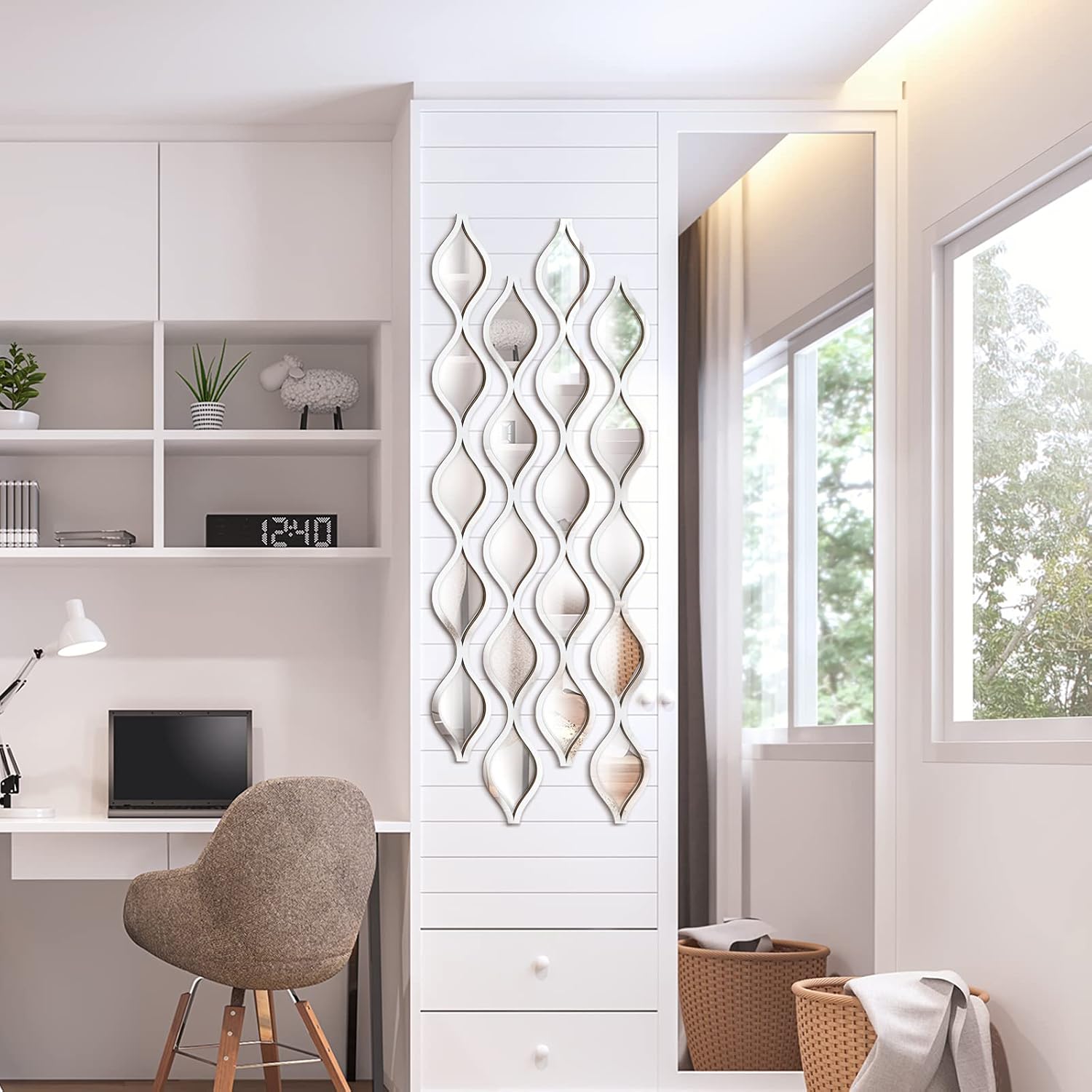 Silver Teardrop Wall Mirror Set - 4-Piece